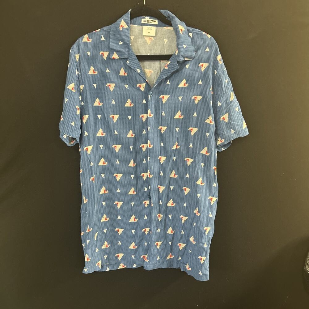 Weekend Soul Men’s Size XL Blue Nautical Shark Sailboat Button Down Shirt